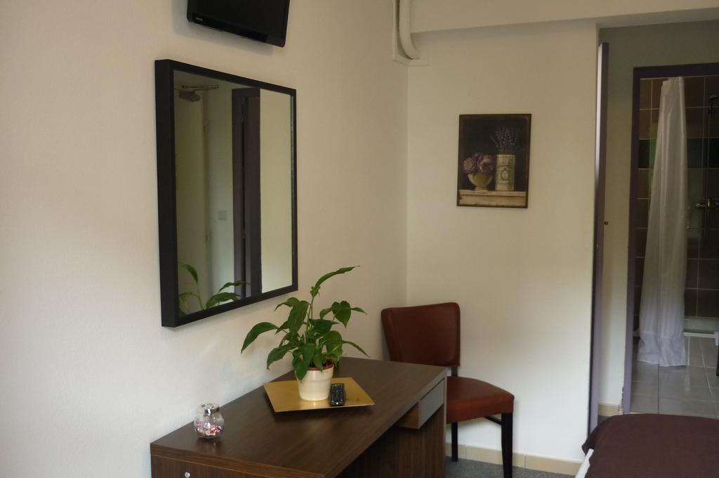 Hotel L'Hospitalet Saint Charles Montpellier Zimmer foto