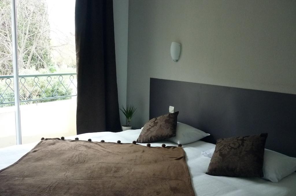 Hotel L'Hospitalet Saint Charles Montpellier Zimmer foto