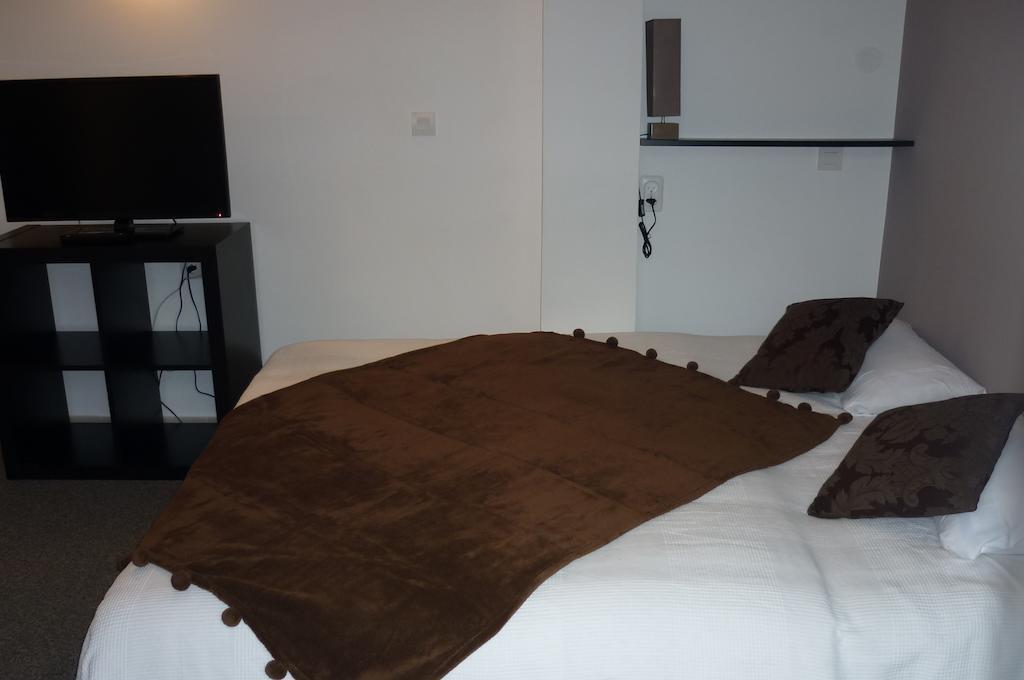 Hotel L'Hospitalet Saint Charles Montpellier Zimmer foto
