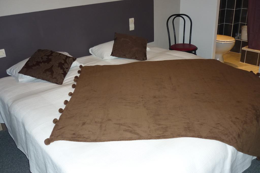 Hotel L'Hospitalet Saint Charles Montpellier Zimmer foto